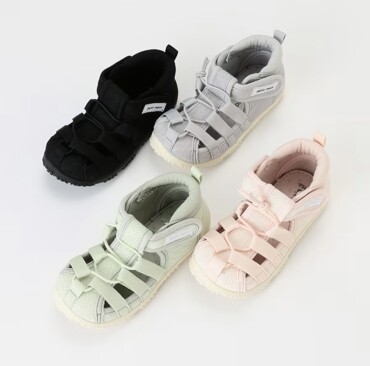 《New arrival》毎年人気☆水抜きソールサンダル