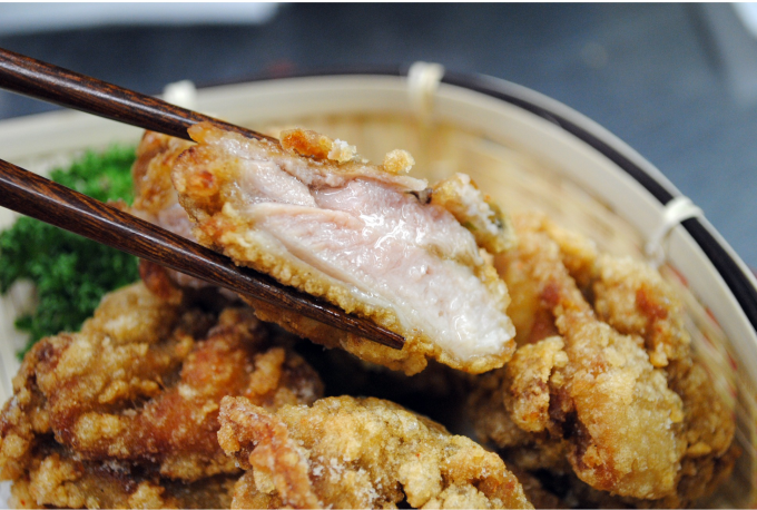 【期間限定ショップ】職人のからあげ 華鳥の様子